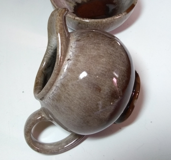 Artisan Craftsmanship | Mini Saucer & Pitcher Set - Picture 15 of 16
